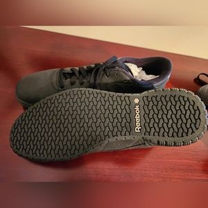 REEBOK VINTAGE LEATHER SNEAKERS SIZE 10